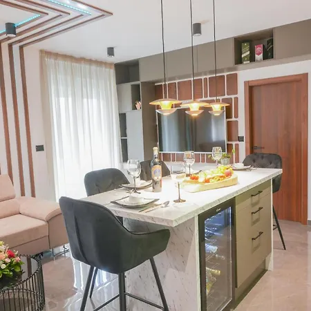 Bliss Apartment *